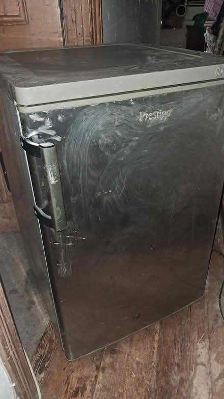 Photo of free Half freezer (Holloway road N4) #1