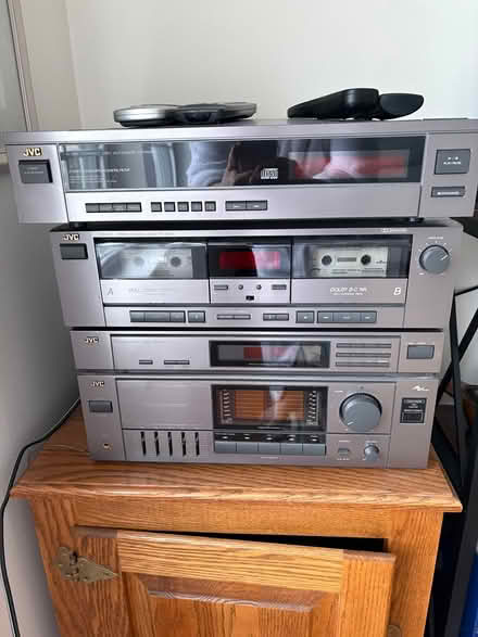 Photo of free Stereo system (Mundelein IL) #1