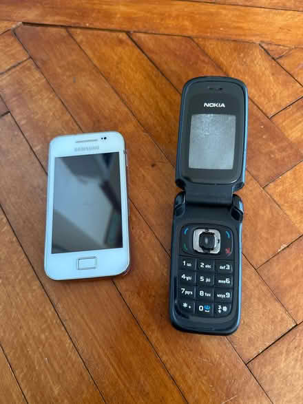 Photo of free Old phones (Pebsham TN40) #1