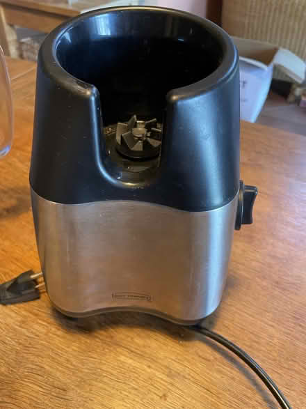 Photo of free Smoothie maker USA voltage 120V (Felton BS40) #4