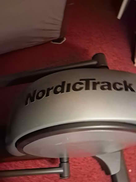 Photo of free nordic track (East End of Belleville) #3