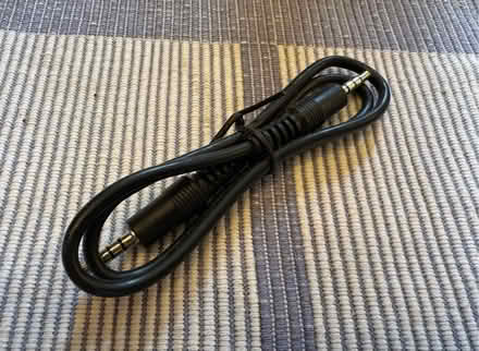 Photo of free 3.5mm jack to jack stereo audio cables (Odd Down BA2) #2