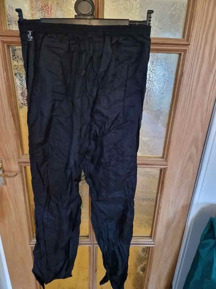 Photo of free Rain jacket and waterproof trousers (Juniper Green, EH14) #2