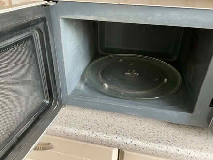 Photo of free Microwave oven (New Eltham SE9) #3