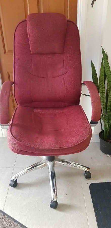 Photo of free Large desk chair (Great Kimble HP17) #1