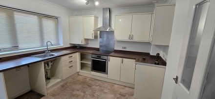 Photo of free Howdens kitchen (Brierley Hill DY5) #1
