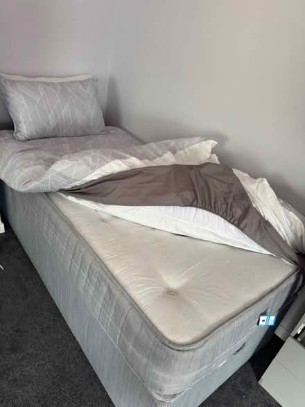 Photo of free 2 single beds divan with mattress (Norbury SW16) #2