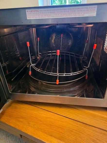 Photo of free DeLonghi combination microwave oven (Dingle L8) #2