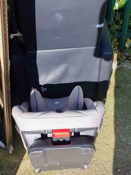 Photo of free Cat Seat & Pram (HP2 6DQ) #4