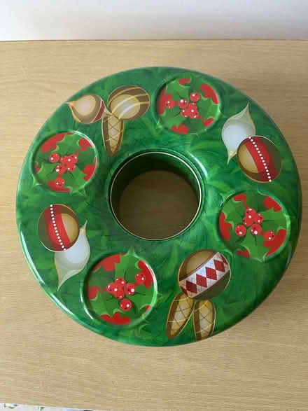 Photo of free Round, Christmas biscuit tin (Bramhall SK7) #1