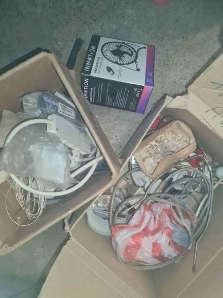 Photo of free Mixed electric, cable, etc (Dalston E8) #1