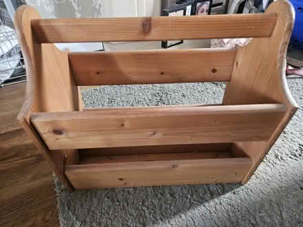 Photo of free Magazine rack (Yate) #1
