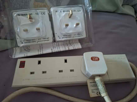 Photo of free Extension Lead/2 x Pin Timers (Little Bloxwich WS3) #1