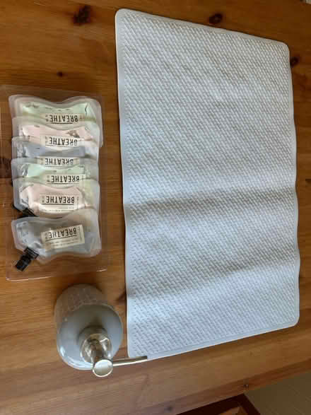 Photo of free Bathroom accessories (St.Leonards TN38) #1