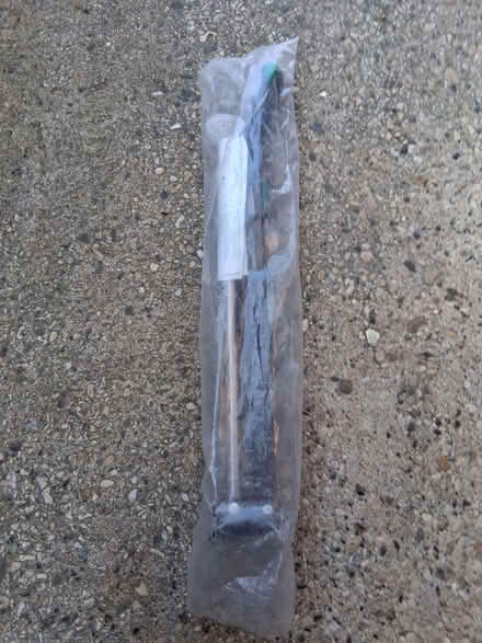 Photo of free New Greenhouse window opener (Northcourt OX14) #1