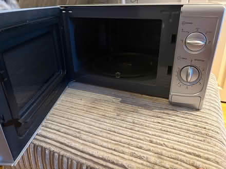 Photo of free Microwave (Stoneham SO50) #2