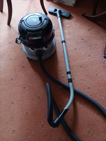 Photo of free Henry Hoover (Melbourne CM1) #1