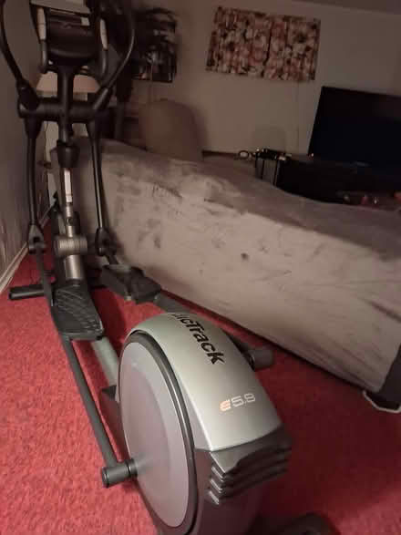 Photo of free nordic track (East End of Belleville) #2