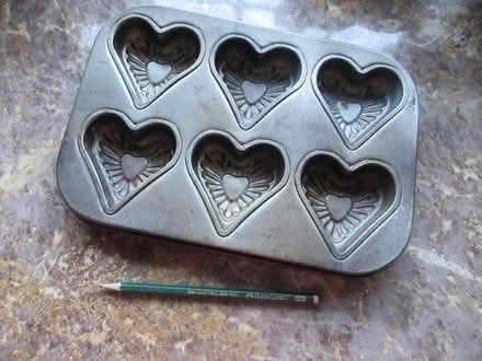 Photo of free Old cake mould tin (Dublin 12) #1