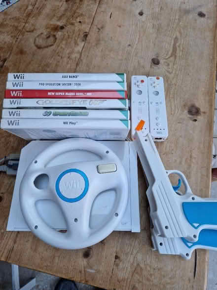 Photo of free Nintendo Wii (Kingsdon TA11) #1