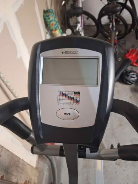 Photo of free Elliptical (Close to Cumberland School) #2