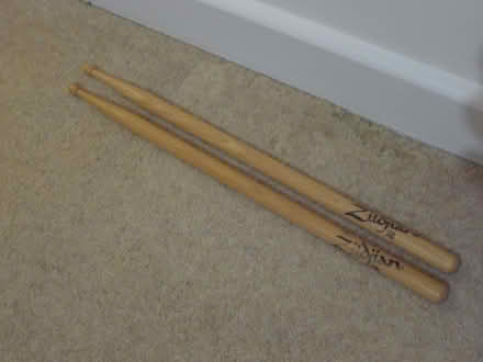 Photo of free Zildjian 5B drumsticks (Oxford OX4) #1