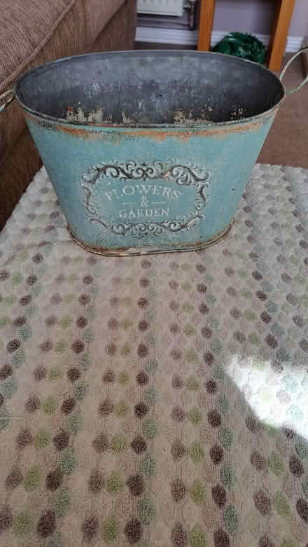 Photo of free Shappy chic metal planter (Littlehaven) #1