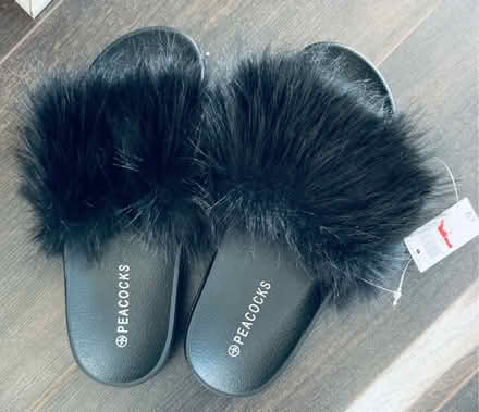Photo of free Ladies slipper sandal size 4 new (Southend-on-sea SS1) #1