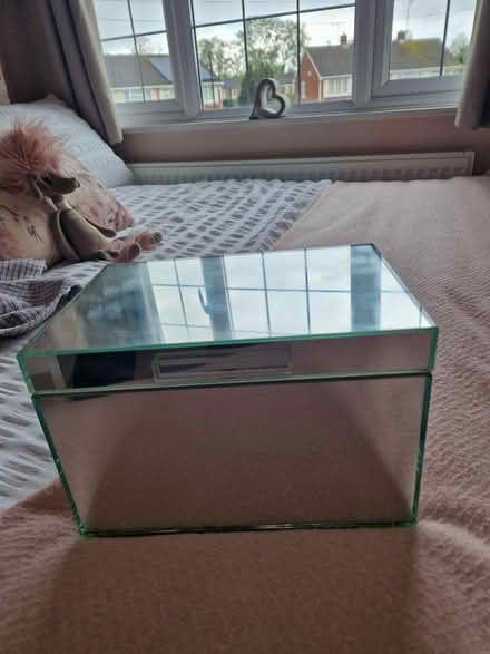 Photo of free Mirrored jewellery bix (Windsor SL4) #1