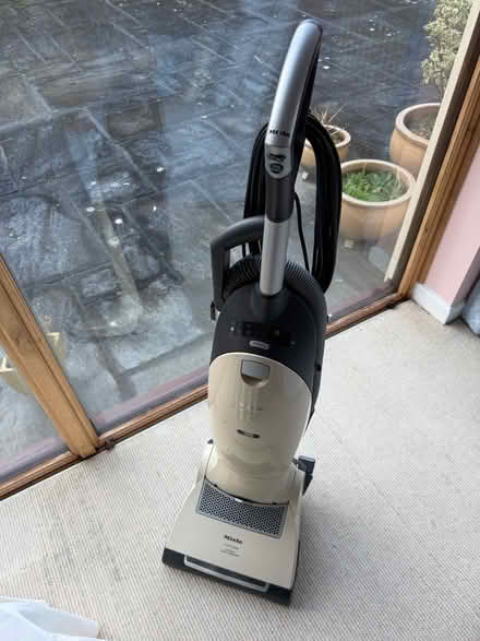 Photo of free Miele Power upright vacuum cleaner (Hessenford PL11) #1