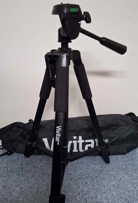 Photo of free Small tripod (Vivitar brand) and bag (Emmbrook RG41) #1
