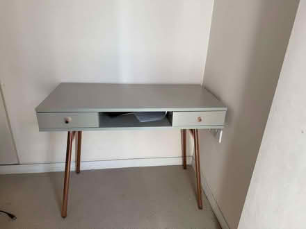 Photo of free work desk (Charlton SE7) #1