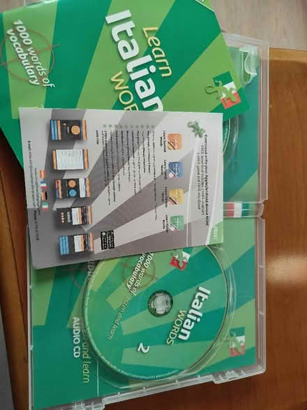 Photo of free Italian dictionary and course with CD (Carterton OX18) #4