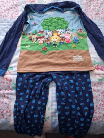 Photo of free Kids clothes (B14) #1