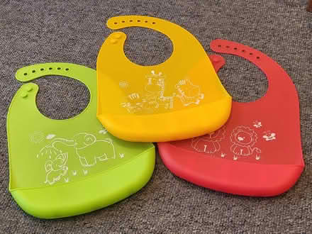 Photo of free 3 silicone bibs (East Finchley N2) #1