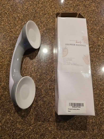 Photo of free Shower Handle (Middletown Historic District) #1