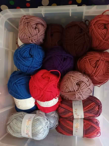 Photo of free Acrylic Yarn - DK (Oakenshaw B98) #1