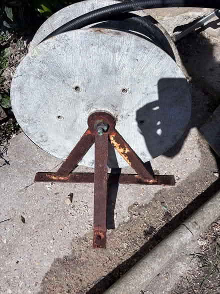 Photo of free Long garden hose & reel (Gosport town PO12) #1