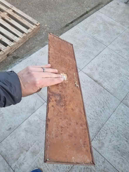 Photo of free Happy holiday metal sign (EN11 rye house area) #2