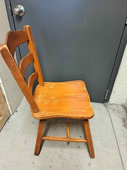 Photo of free kitchen/dining room chairs (Little Italy) #1