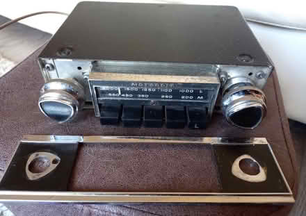 Photo of Old car radio (Burgess Hill) #1