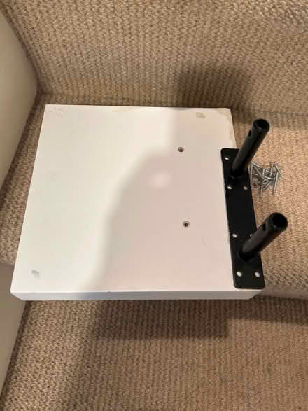 Photo of free floating shelf (Windermere LA23) #1