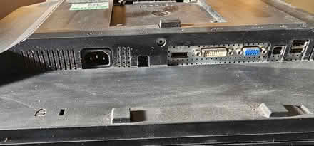 Photo of free Dell 22" LCD computer monitor (Kirkby L32) #3