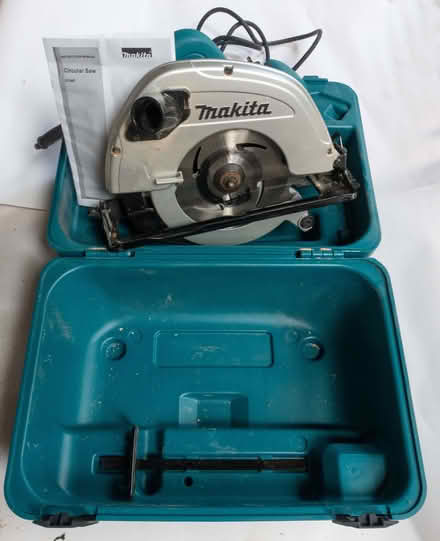 Photo of free Makita circular saw (Merton Park SW19) #1