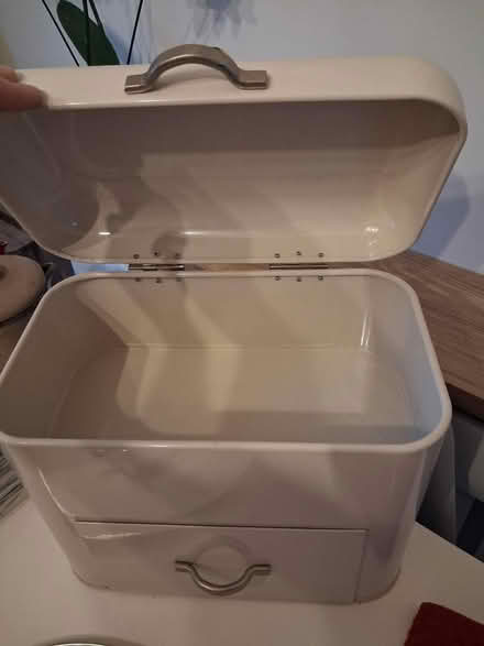 Photo of free Container (Eh166dd) #2