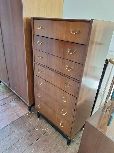Photo of free G plan bedroom suite, wardrobe, tall chest, dressing table. (Ordie AB34) #3