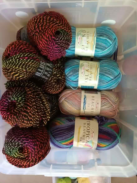 Photo of free Acrylic Yarn - DK (Oakenshaw B98) #2