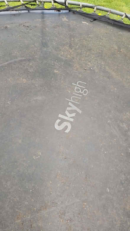 Photo of free Trampoline Skyhigh (Forest Hill OX33) #3