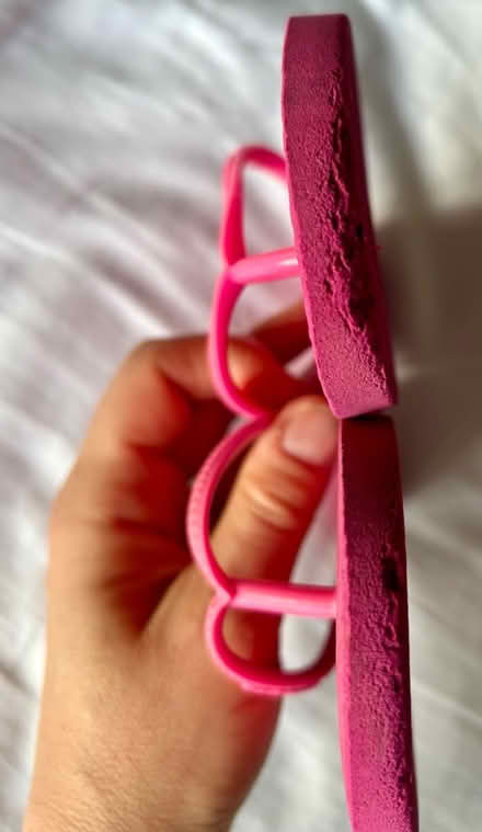 Photo of free Girls Havaianas flip flops EU 31 (Chatham, ME4) #3