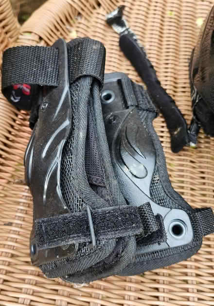Photo of free Snowboarding Wrist Guards (Annapolis - Eastport) #1